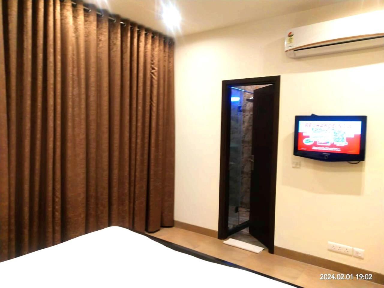 When In Gurgaon - Artemis Hospital 1 Min Walk, Fortis & Medanta 4 Mins Drive Exterior foto