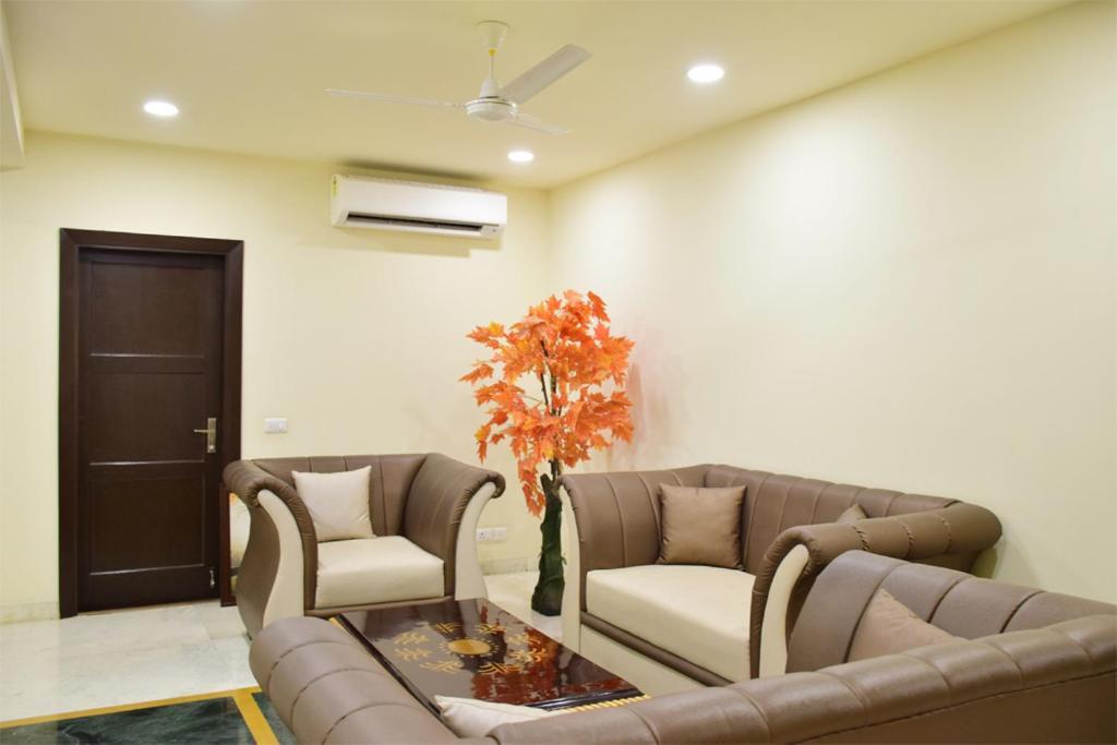 When In Gurgaon - Artemis Hospital 1 Min Walk, Fortis & Medanta 4 Mins Drive Exterior foto